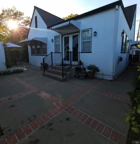 707 Standley St, Ukiah CA  95482-4224 exterior