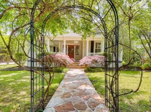1278 Eubanks Ave, Atlanta GA  30344-4939 exterior