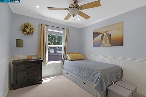 2704 Birch Ave, Concord CA  94520-1716 exterior