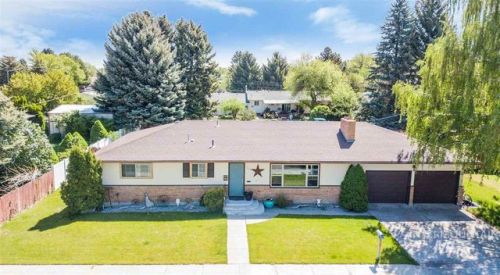 820 Nebraska St, Gooding ID  83330-1635 exterior