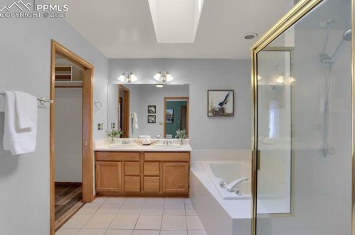 2720 Sunnywood Ave, Woodland Park CO 80863-9401 exterior