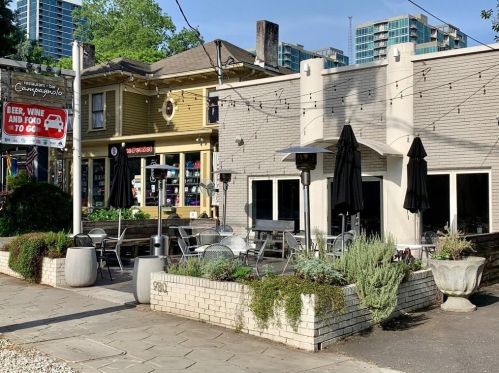 242 12th St, Atlanta GA  30309-4010 exterior