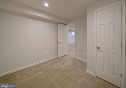 9470 Vollmerhausen Dr, Columbia MD  21046-2004 exterior