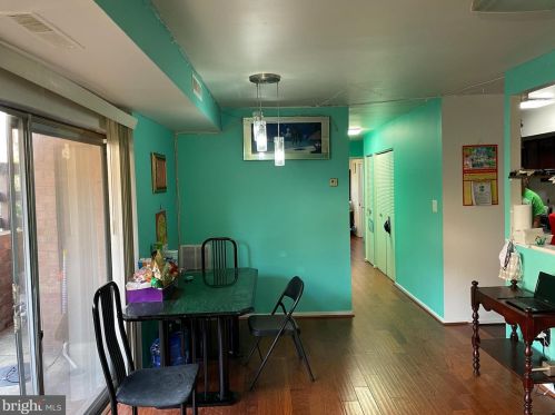7312 Lee Hwy, Falls Church, VA 22046-7312