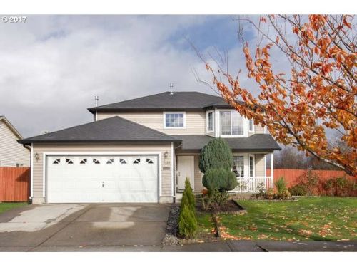 2609 Oxford St, Woodburn, OR 97071-4486