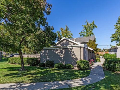 15710 Los Gatos Almaden Rd, Los Gatos, CA 95032-3802