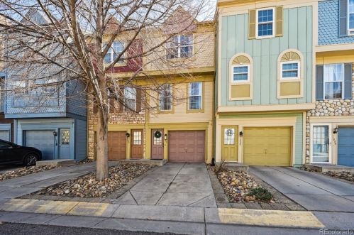 11832 Kepner Dr, Aurora, CO 80012-3292