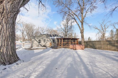 5214 County Line, Saint Paul MN  55110-1231 exterior