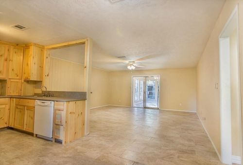 11102 Royal Forest Dr, Conroe TX  77303-2729 exterior
