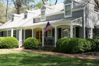 546 Cherry Rd, Memphis, TN 38117-3641
