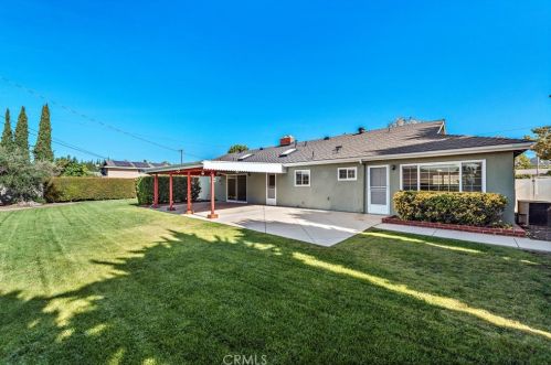 1062 Huntridge Rd, Santa Ana, CA 92705-2962