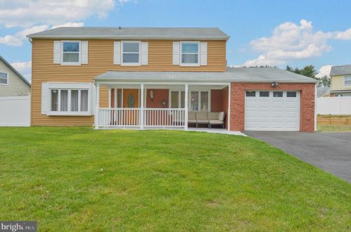85 Barnwell Ln, Willingboro, NJ 08046-1657