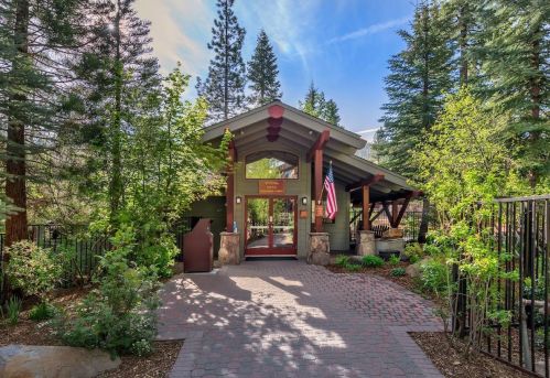 3102 Silver Strike, Truckee CA  exterior