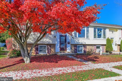 504 Penn St, Hanover, PA 17331-1442