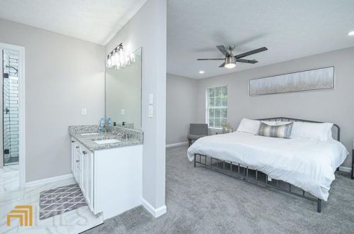 5217 Kirk Dr, Atlanta GA  30349-5882 exterior