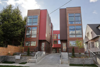 161 20th Ave, Seattle, WA 98112-5381