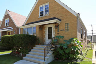 5929 School St, Chicago, IL 60634-4204
