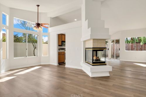 6670 Avenida Michaelinda, Riverside CA  92509-7227 exterior