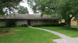 7721 Nairn St, Houston, TX 77074-5318
