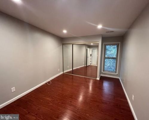 8500 Barrington Ct, Springfield VA  exterior