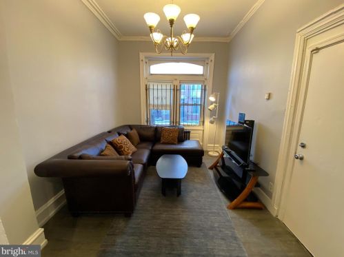 2216 15th St, Philadelphia, PA 19132-4414