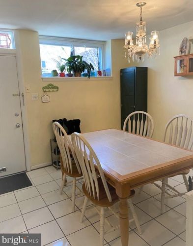 419 12 St, Philadelphia PA 19123-3733 exterior