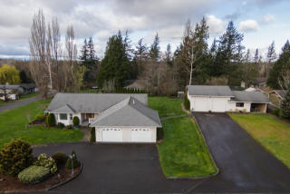 600 Trout Lake Dr, Bellingham, WA 98226-9006