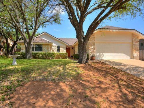 8302 Farmington Ct, Austin TX  78736-1702 exterior