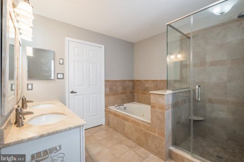 7502 Normandy Dr, Mount Laurel NJ  08054-5983 exterior