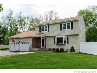 75 Wildflower Dr, Milford, CT 06460-2856