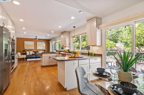 151 Donaleen Ct, Pacheco, CA 94553-4460