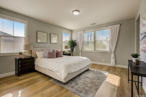 225 Wicker, Irvine CA  92618-1170 exterior