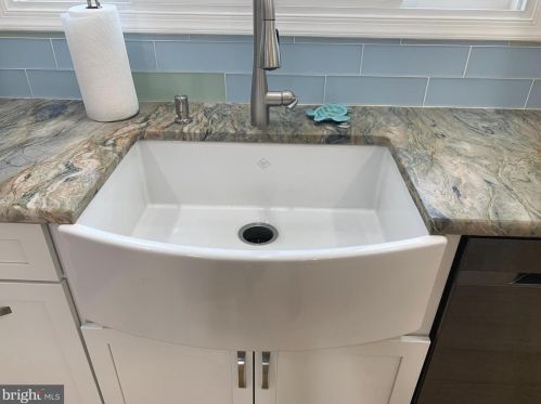 9492 Vollmerhausen Dr, Columbia MD  21046-2004 exterior