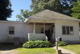 190 Coburn St, Warwick, RI 02889-9441