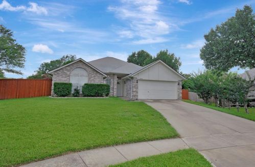 8004 San Jacinto Ct, Fort Worth, TX 76180-5923