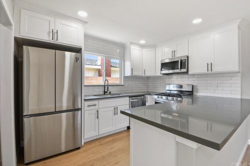 733 Toland St, Santa Ana CA  92704-2164 exterior
