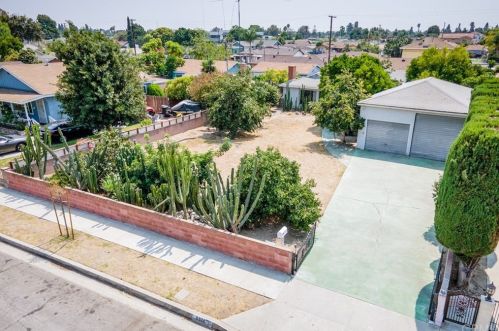 8526 Orange St, Downey, CA 90242-3645