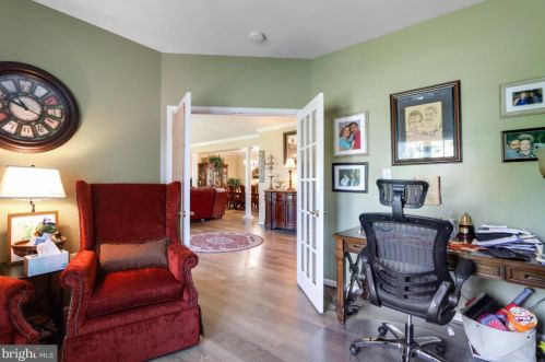 384 Turnberry Dr, Charles Town WV  25414-3930 exterior