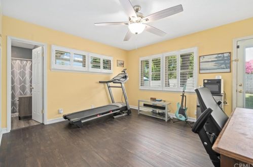 2321 Daventry Rd, Riverside CA  92506-1531 exterior