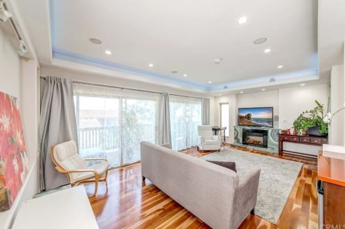 115 Cottonwood Cir, Palos Verdes Estates, CA 90274-3414