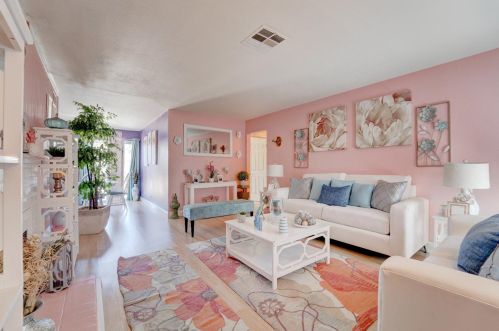1747 Del Rio Dr, Stockton, CA 95204-1715