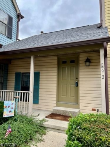 92 Wood Duck Ct, Hackettstown NJ  07840-3322 exterior