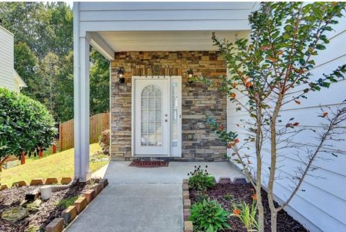415 Rockbass Rd, Suwanee GA  30024-6894 exterior