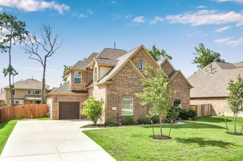 2036 Doolan Dr, Conroe, TX 77301-4104