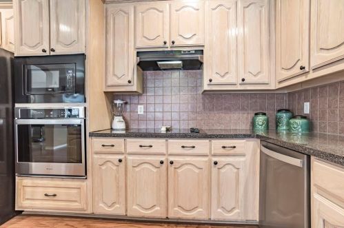 2729 White Rock Dr, Fort Worth TX  76131-2048 exterior