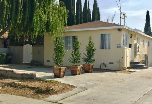 1640 204th St, Torrance, CA 90501-1605