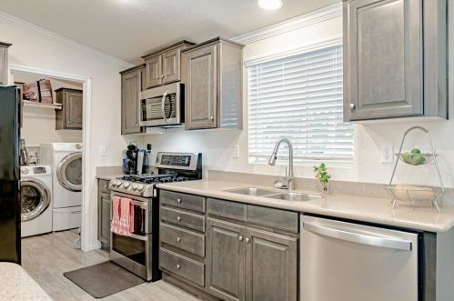 20 Chabot Dr, Citrus Heights, CA 95621-0227