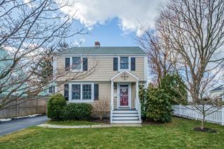 70 Ann St, Fairfield, CT 06824-5802