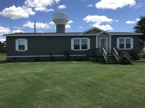 112 7th St, Elgin, OK 73538-9017