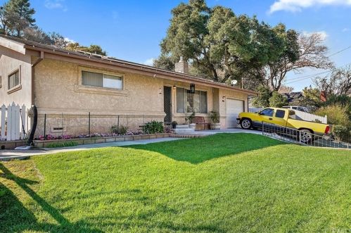811 Olive St, Lake Nacimiento, CA 93446-2803